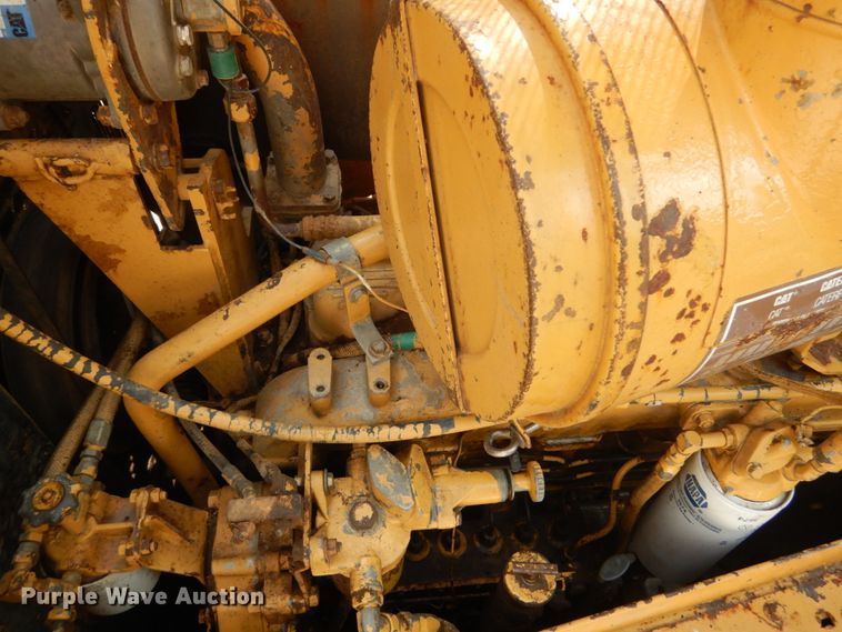 image for item JG9018 1990 Caterpillar D8N  dozer