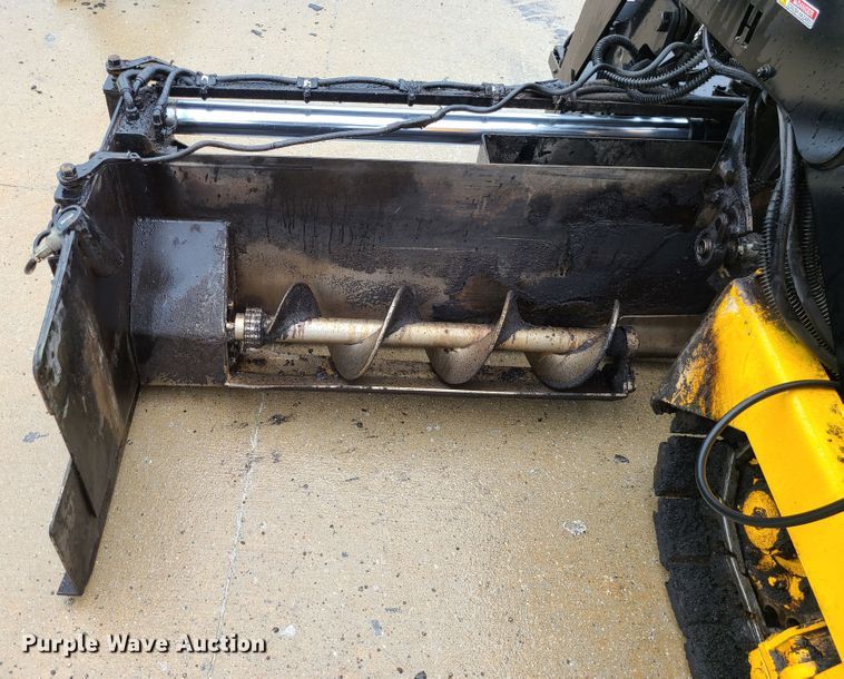 image for item JG9297 2005 Mauldin 1750-C  paver