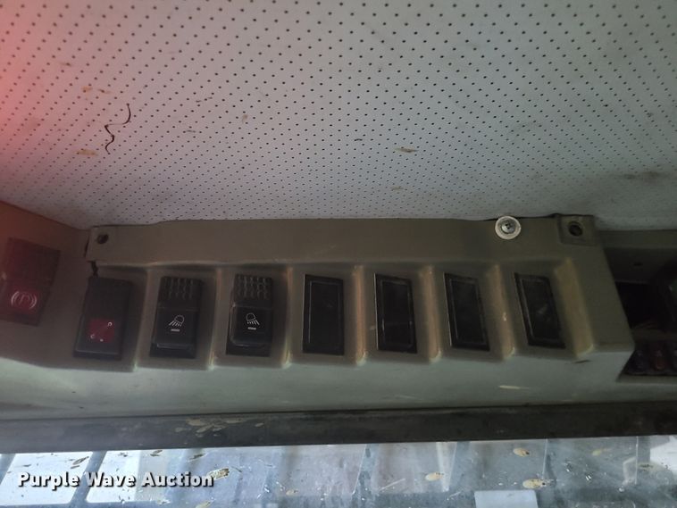 image for item JG9300 1998 JCB 185 Robot Series III  skid steer loader