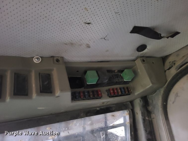 image for item JG9300 1998 JCB 185 Robot Series III  skid steer loader