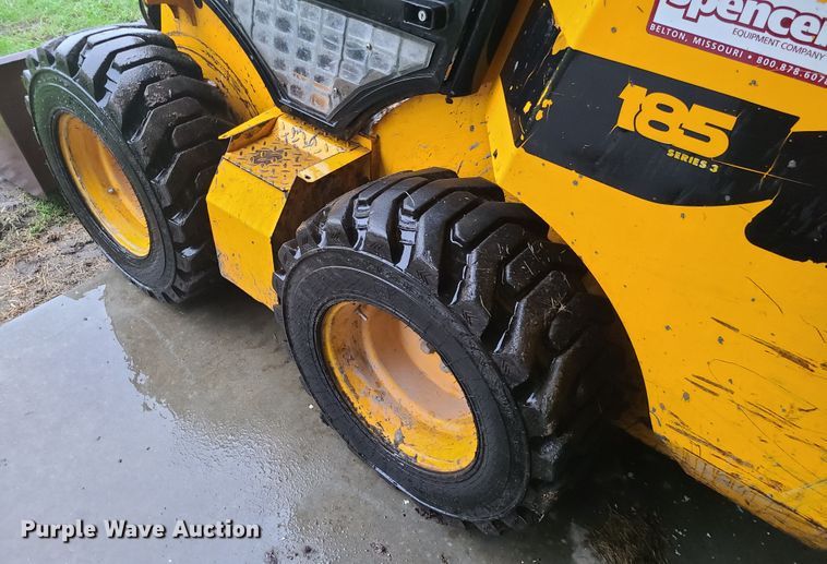 image for item JG9300 1998 JCB 185 Robot Series III  skid steer loader