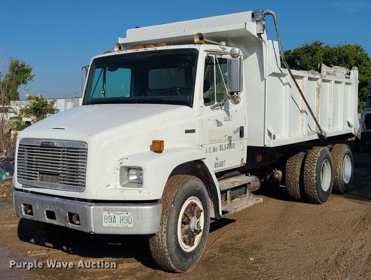 image for item JG9307 1998 Freightliner FL80  dump truck