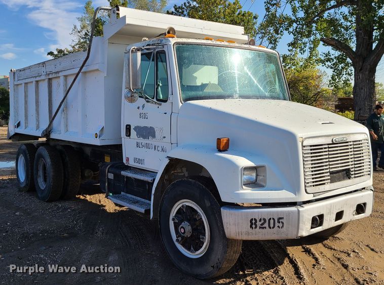 image for item JG9307 1998 Freightliner FL80  dump truck