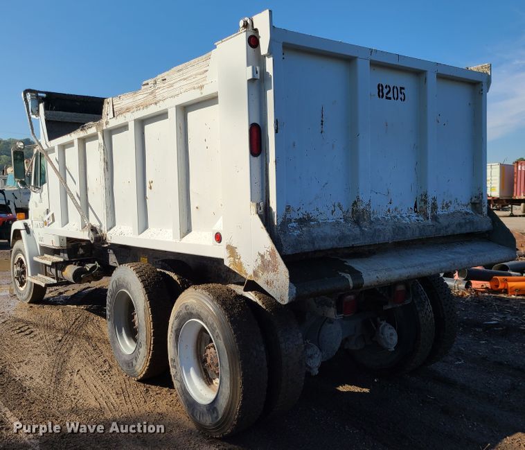 image for item JG9307 1998 Freightliner FL80  dump truck
