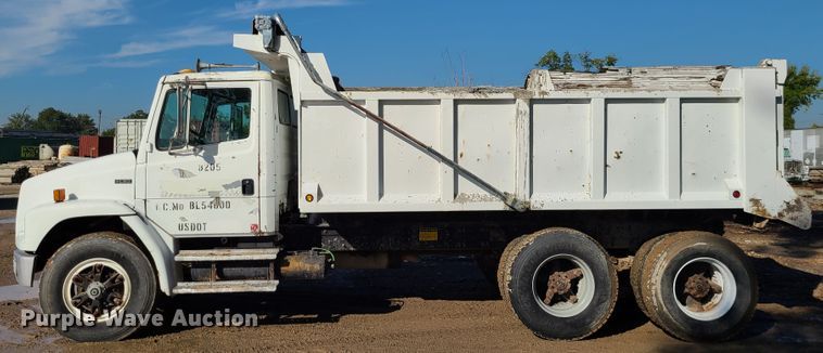 image for item JG9307 1998 Freightliner FL80  dump truck