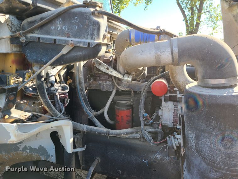 image for item JG9307 1998 Freightliner FL80  dump truck