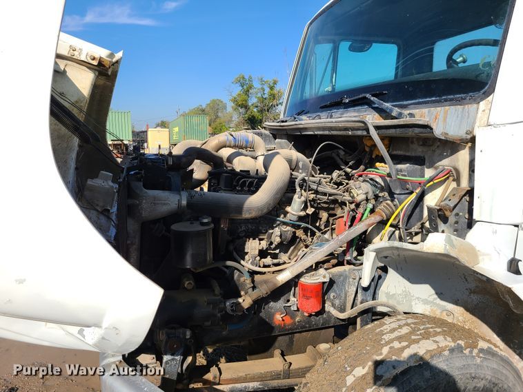 image for item JG9307 1998 Freightliner FL80  dump truck