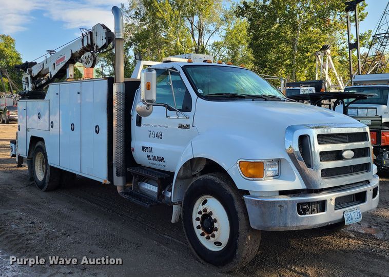 image for item JG9312 2008 Ford F750  utility / service truck