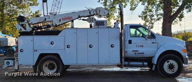 image for item JG9312 2008 Ford F750  utility / service truck