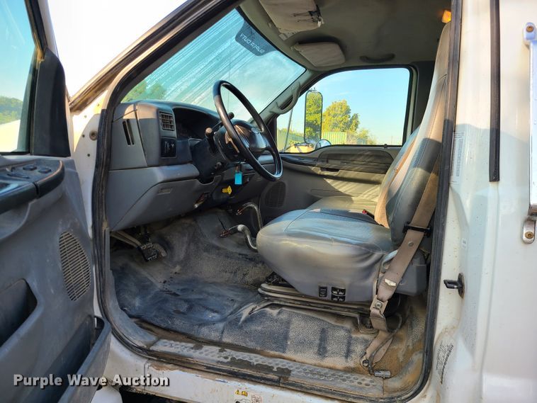 image for item JG9312 2008 Ford F750  utility / service truck