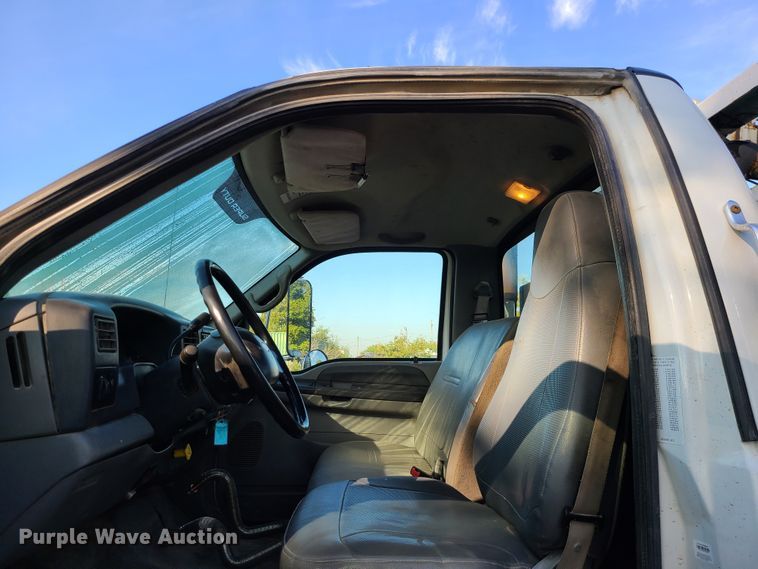 image for item JG9312 2008 Ford F750  utility / service truck