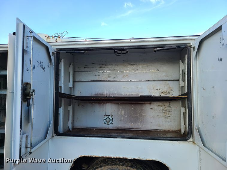 image for item JG9312 2008 Ford F750  utility / service truck