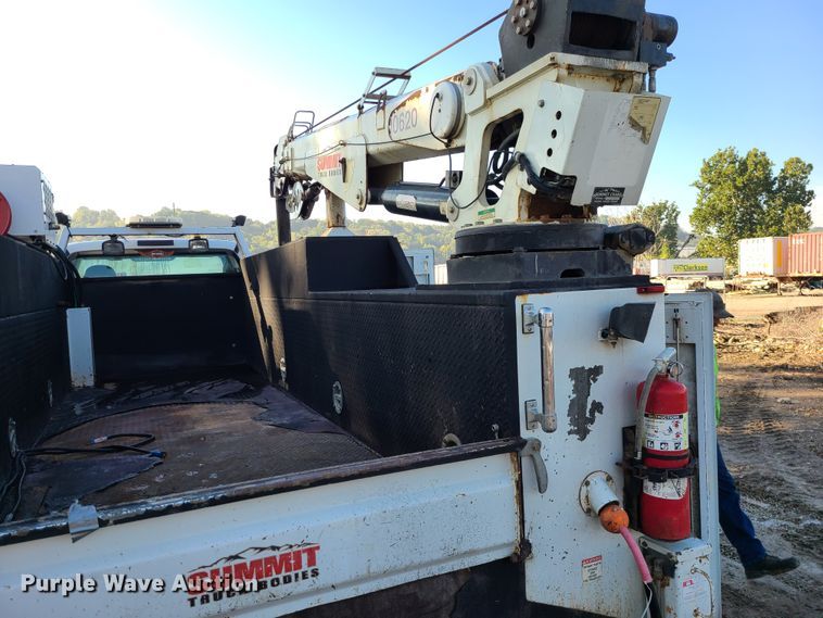 image for item JG9312 2008 Ford F750  utility / service truck