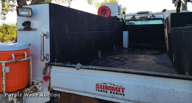 image for item JG9312 2008 Ford F750  utility / service truck