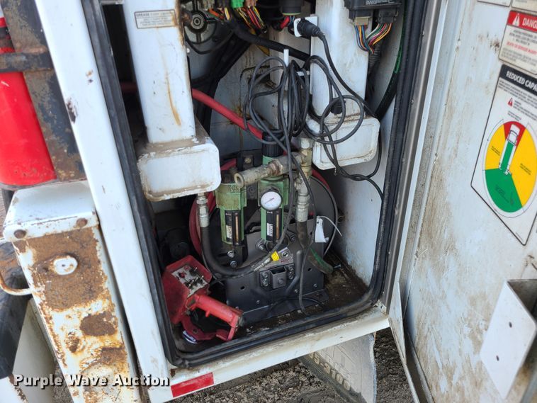 image for item JG9312 2008 Ford F750  utility / service truck