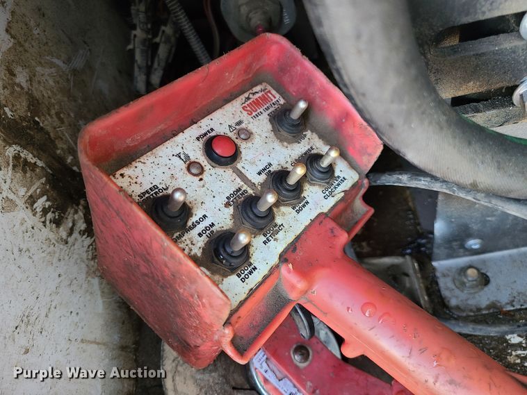 image for item JG9312 2008 Ford F750  utility / service truck