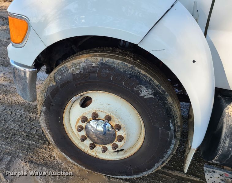 image for item JG9312 2008 Ford F750  utility / service truck