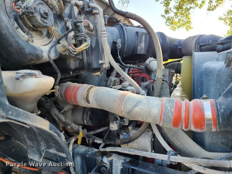 image for item JG9312 2008 Ford F750  utility / service truck