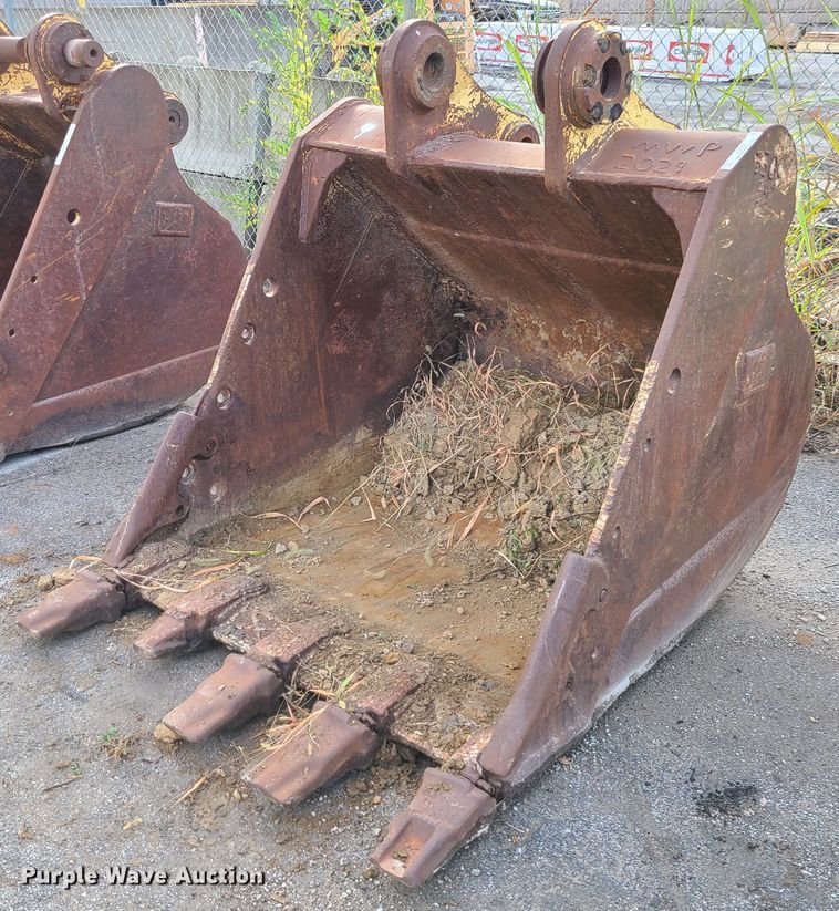 image for item JG9332 Caterpillar  54" excavator bucket
