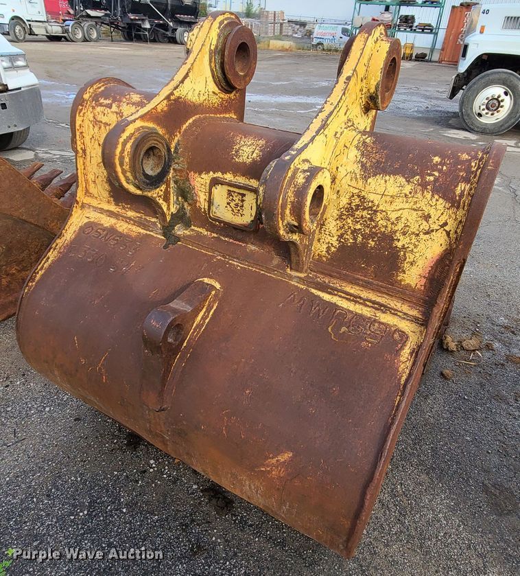 image for item JG9332 Caterpillar  54" excavator bucket