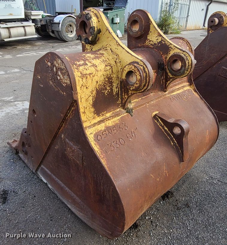 image for item JG9332 Caterpillar  54" excavator bucket