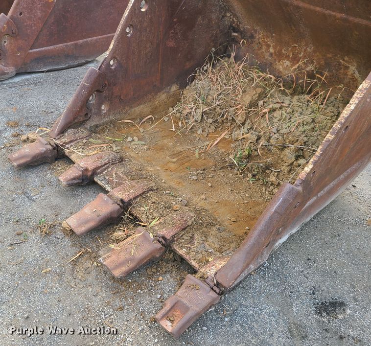 image for item JG9332 Caterpillar  54" excavator bucket