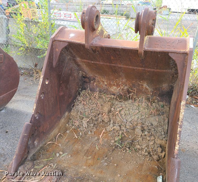 image for item JG9332 Caterpillar  54" excavator bucket