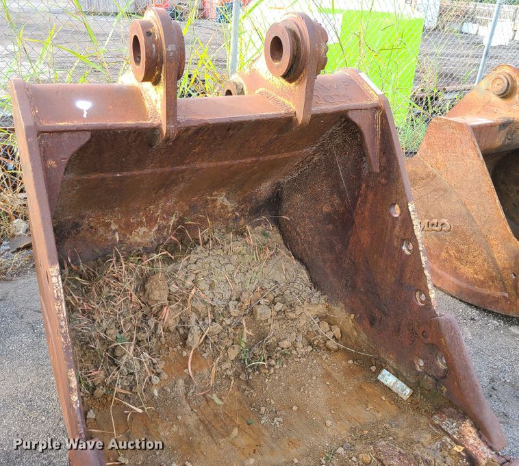 image for item JG9332 Caterpillar  54" excavator bucket