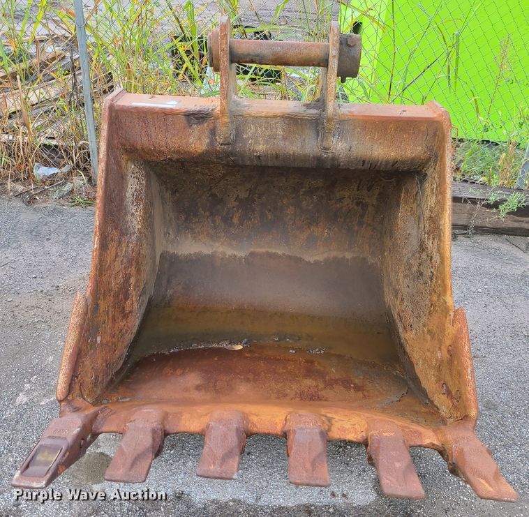 image for item JG9333 49" W Esco excavator bucket