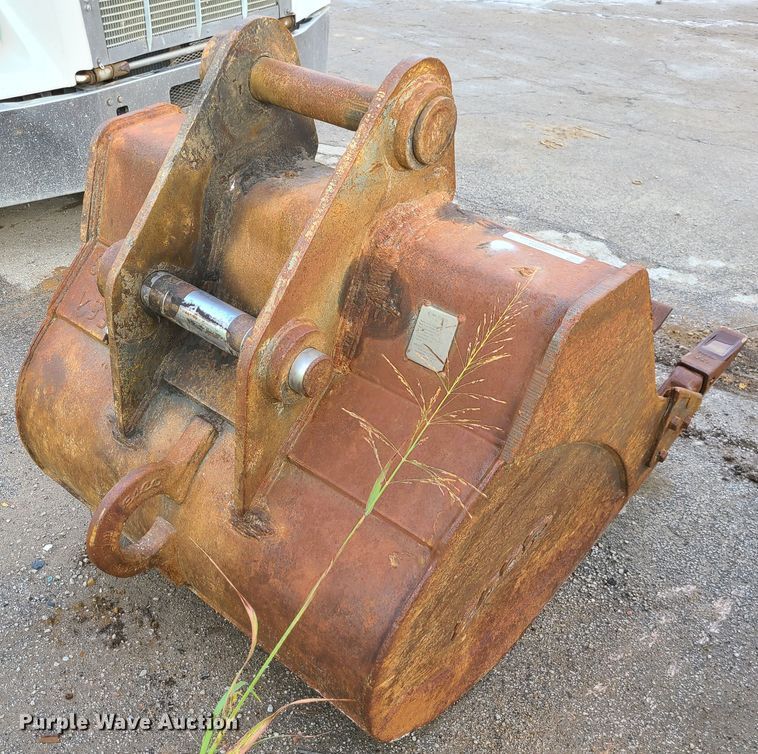 image for item JG9333 49" W Esco excavator bucket