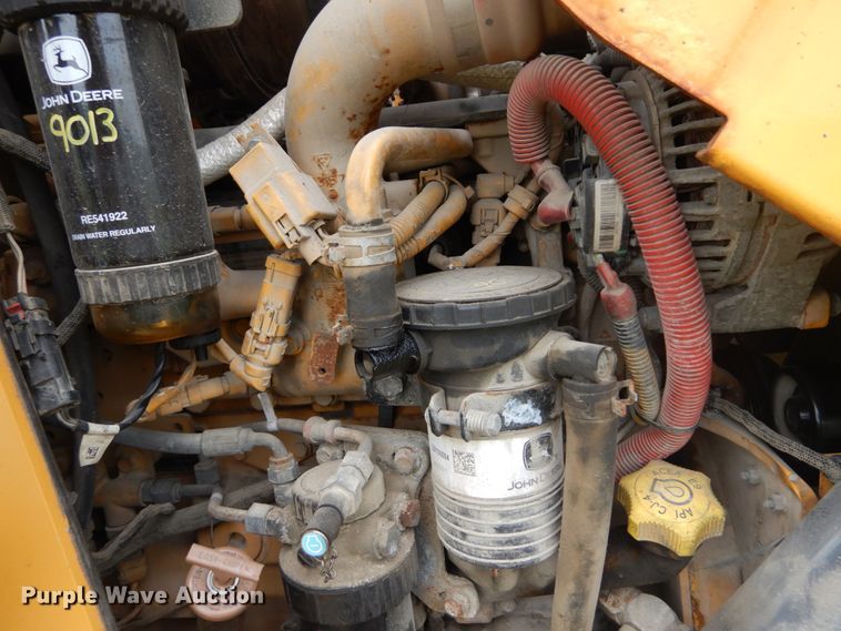 image for item JI9509 2015 John Deere 410K  backhoe