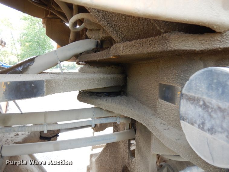 image for item JQ9281 2004 Volvo L220E  wheel loader