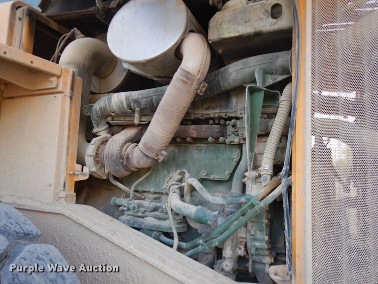 image for item JQ9281 2004 Volvo L220E  wheel loader