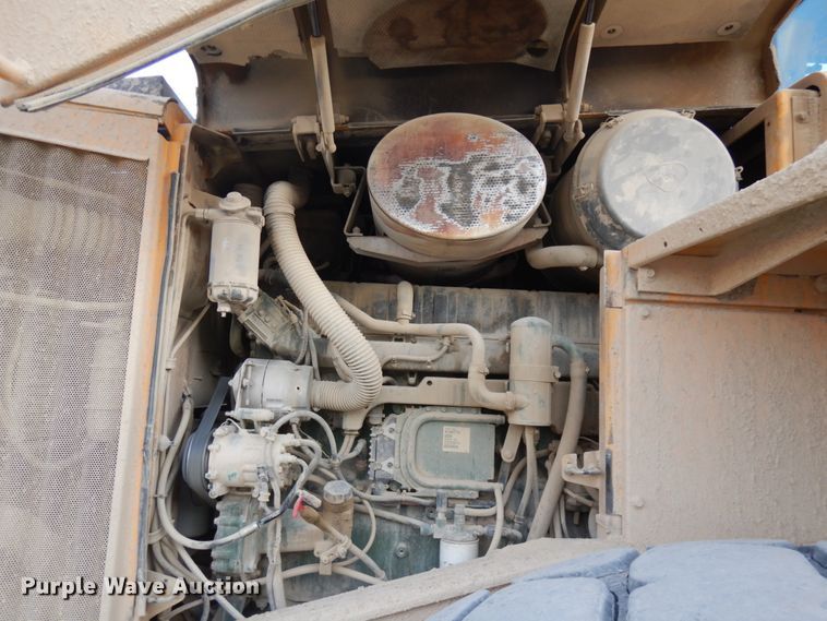 image for item JQ9281 2004 Volvo L220E  wheel loader