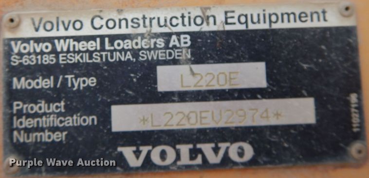 image for item JQ9281 2004 Volvo L220E  wheel loader