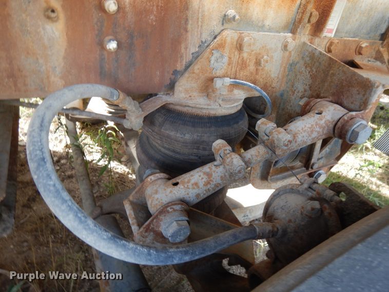 image for item JQ9291 2000 International 5000  ready mix truck