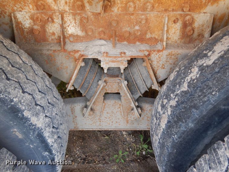 image for item JQ9291 2000 International 5000  ready mix truck