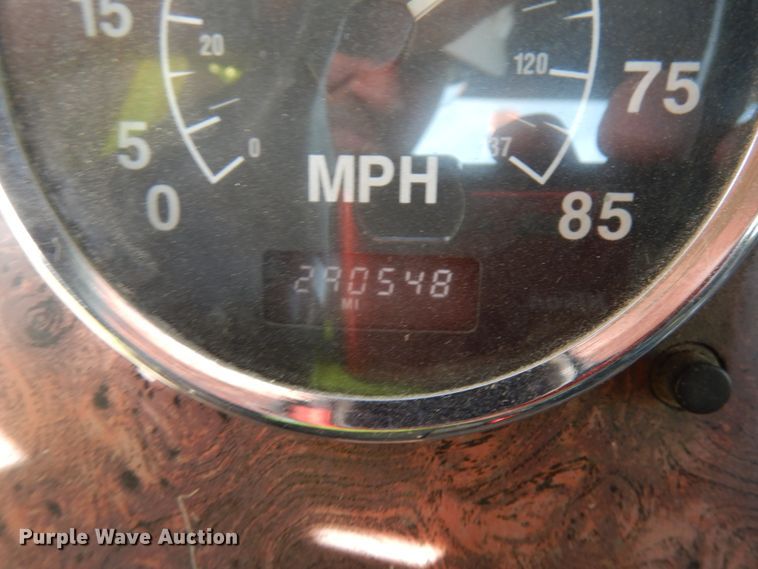 image for item JQ9291 2000 International 5000  ready mix truck