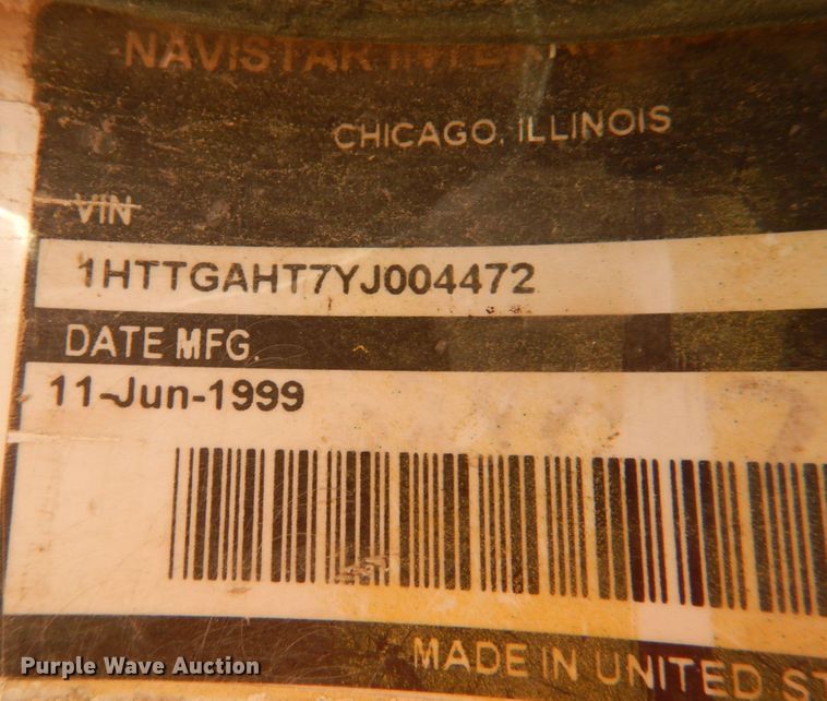 image for item JQ9291 2000 International 5000  ready mix truck