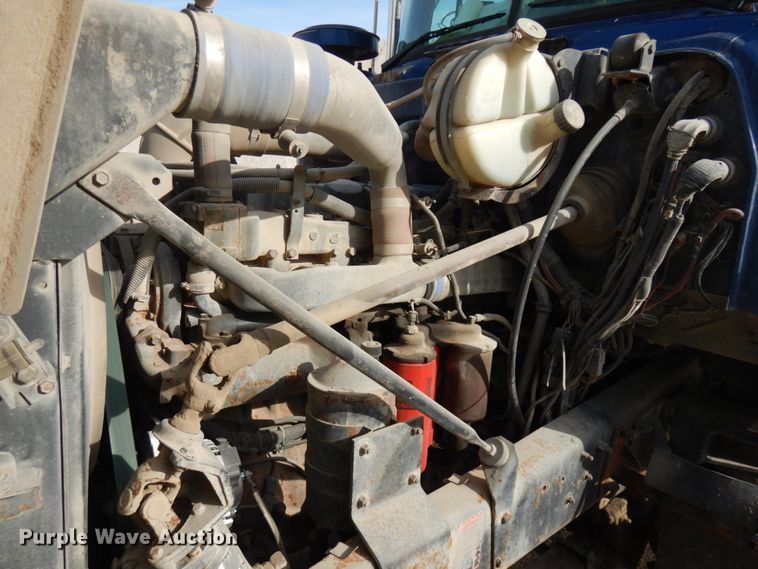 image for item JQ9292 1999 Mack RD690S  ready mix truck