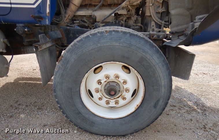 image for item JQ9292 1999 Mack RD690S  ready mix truck