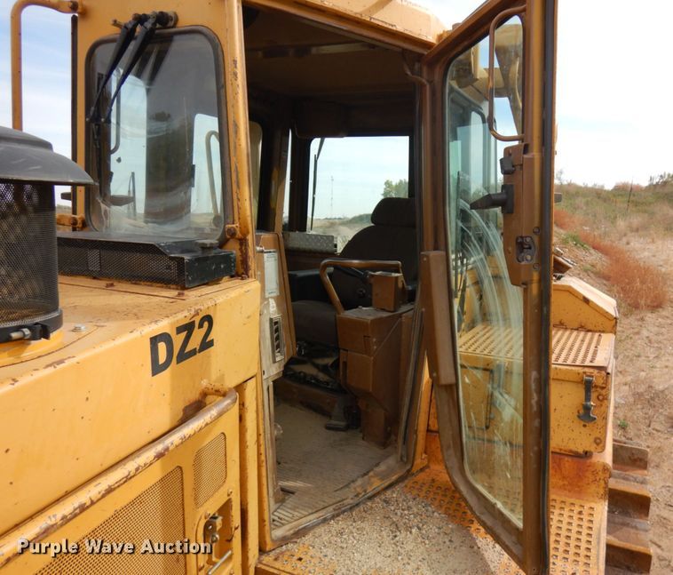 image for item JQ9297 1989 Caterpillar D8N  dozer