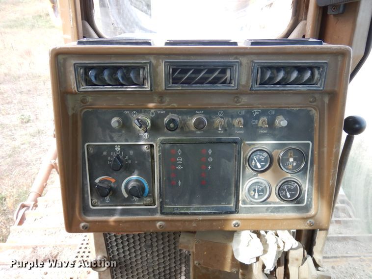 image for item JQ9297 1989 Caterpillar D8N  dozer