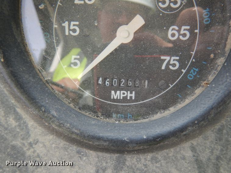 image for item JQ9298 1993 Ford LT8000F  dump truck