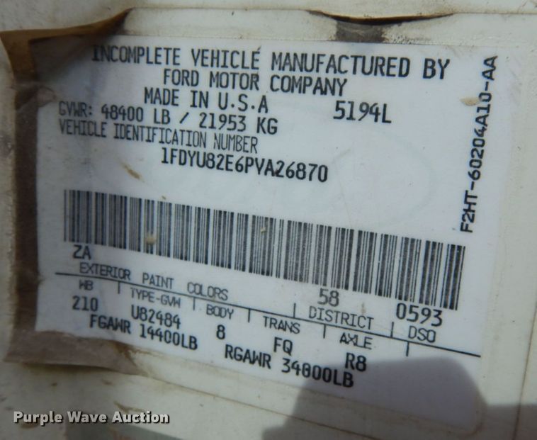 image for item JQ9298 1993 Ford LT8000F  dump truck