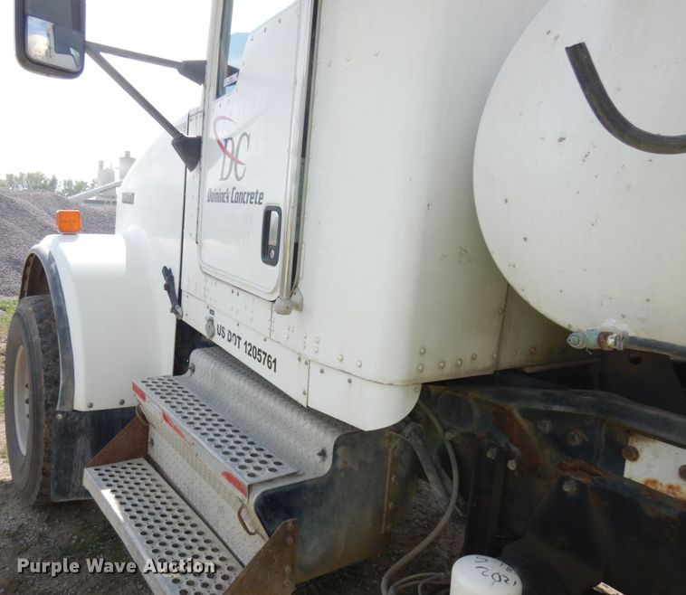 image for item JQ9303 2006 Kenworth W900  ready mix truck