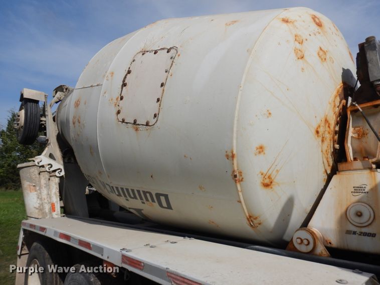 image for item JQ9303 2006 Kenworth W900  ready mix truck