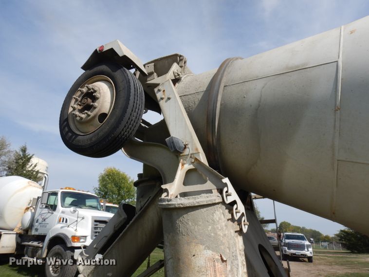 image for item JQ9303 2006 Kenworth W900  ready mix truck