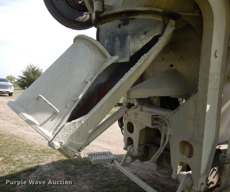 image for item JQ9303 2006 Kenworth W900  ready mix truck