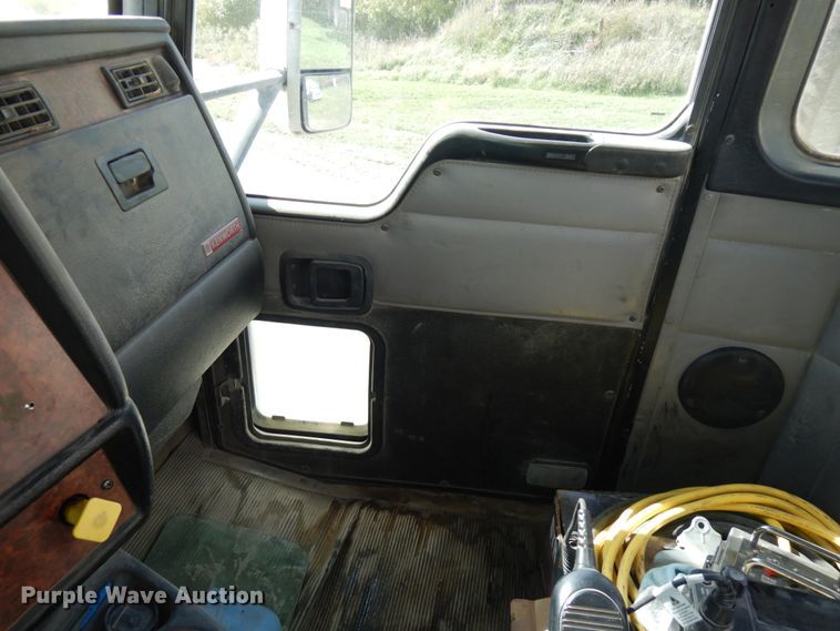 image for item JQ9303 2006 Kenworth W900  ready mix truck